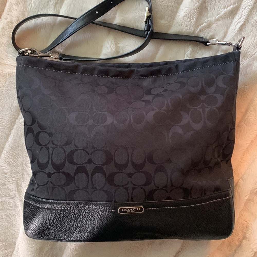 COACH Park signature Hobo